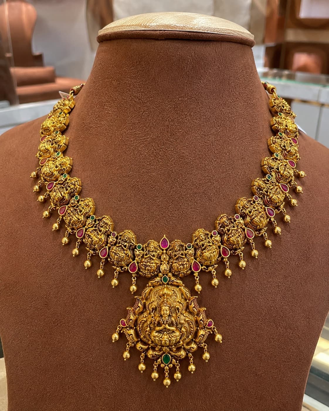 temple-jewellery-necklace